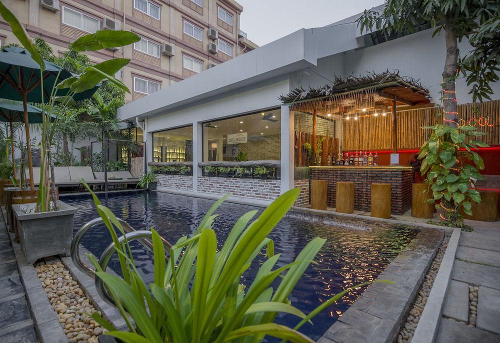 Hotel Skor Boutique à Siem Reap Extérieur photo